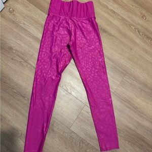 Carbon38 Fuchsia Leopard Pattern Leggings